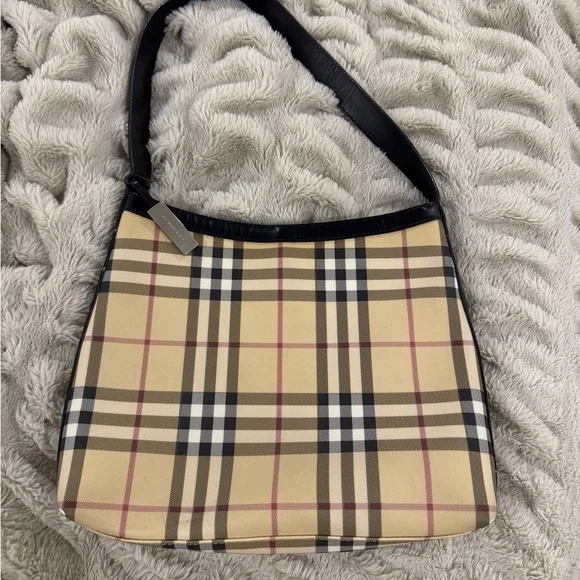 👜 Authentic Burberry Nova Check Shoulder Bag - Picture 2 of 7